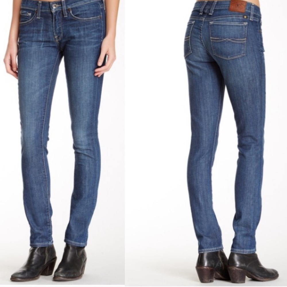 LUCKY BRAND Charlie Skinny Jeans 2/26